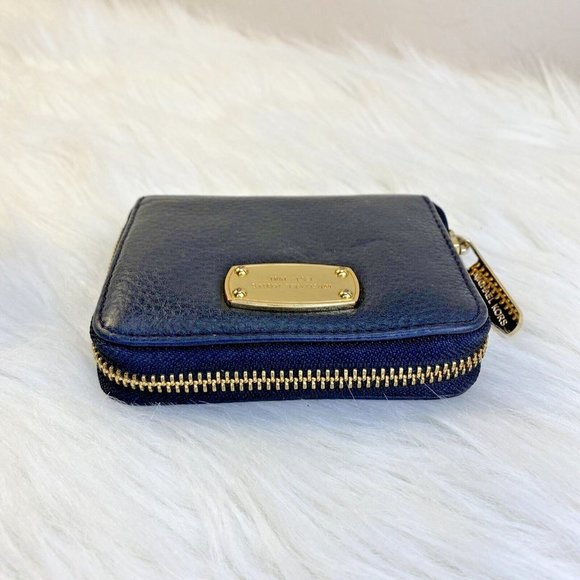 Michael Kors Small Black Saffiano Leather Continental Travel Zip Around Wallet - Picture 13 of 14